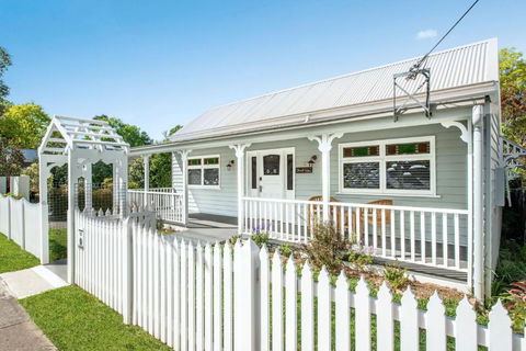 Rosemill Cottage - Mobility Friendly Accommodation Never Looked Better! - Tourism Brisbane 0