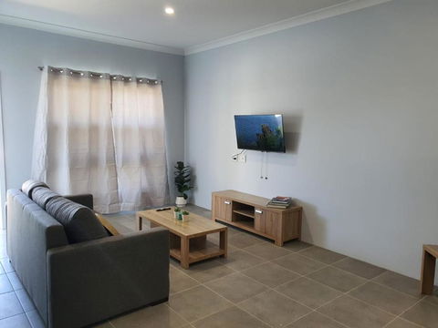 Rosewood Fully Furnished Home - Tourism Brisbane 0