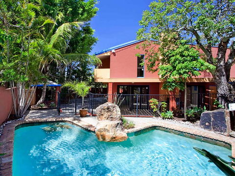 Ross Cres Spacious Private Beach House - Tourism Brisbane 0