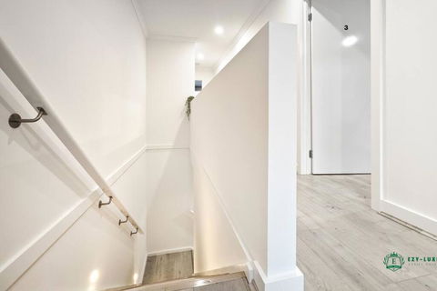 Rowville Modern Escape - Tourism Brisbane 1