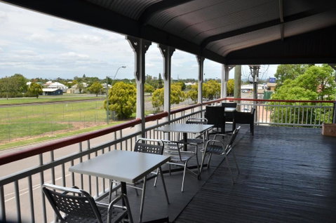 Royal Gatton Hotel - Brisbane Tourism 0