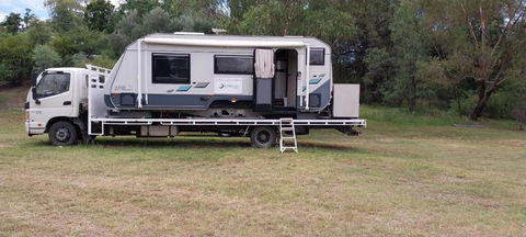 RV Caravan In Rural Setting On Edge Of Town Close To AgQuip - Tourism Brisbane 1