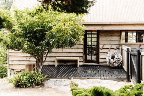 SABI Award Winning Designer Cabin - Brisbane 4u 3