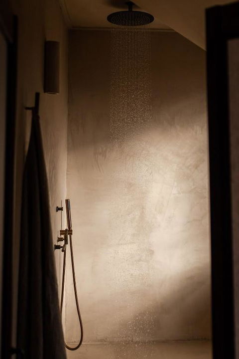 SABI Award Winning Designer Cabin - Brisbane 4u 1