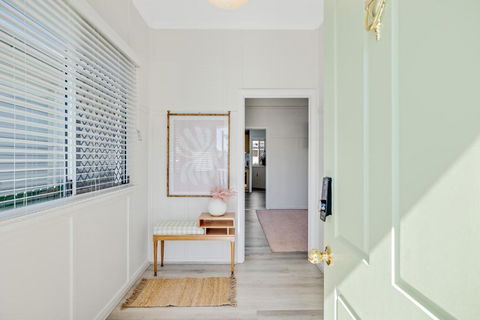 Sage Cottage! CBD Perfection! - Tourism Brisbane 3