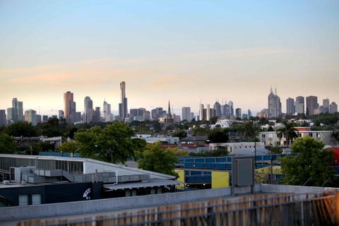 Saint George - The Townhouse - Tourism Brisbane 0