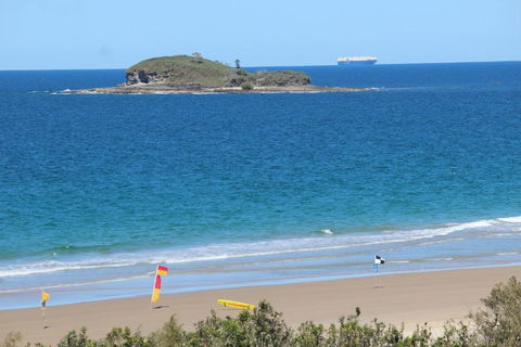 Salerno On The Beach - Tourism Brisbane 0