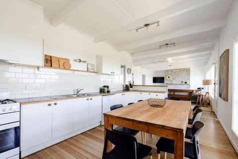 Saltwater Terrace With Panoramic Ocean Views - Brisbane Tourism 3
