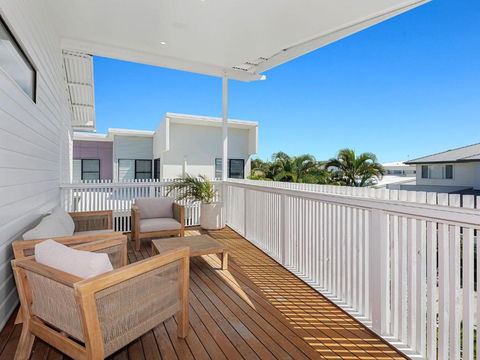 Salty Haven - Tourism Brisbane 1