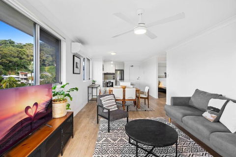 Salty Sea Breeze Apartment 500m To Waters Edge - Tourism Brisbane 0