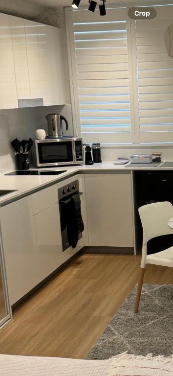 Sam The Central Studio - Brisbane Tourism 3