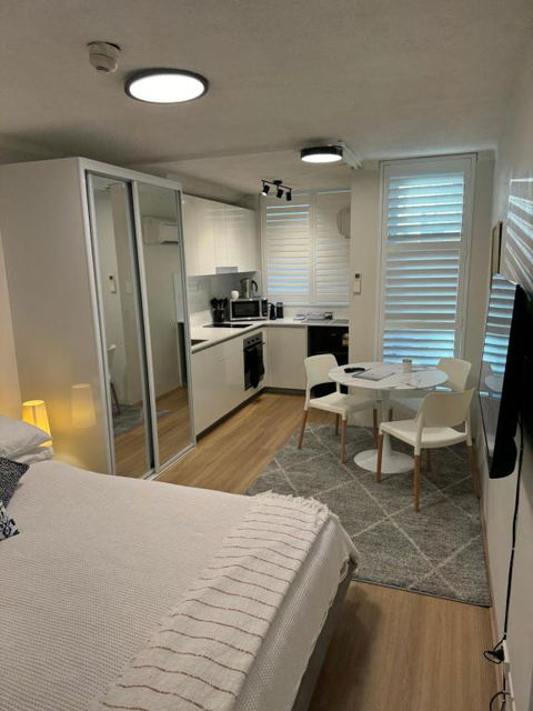 Sam The Central Studio - Brisbane Tourism 0