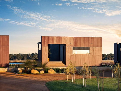 Samphire Chalet Peppermint - Tourism Brisbane 0