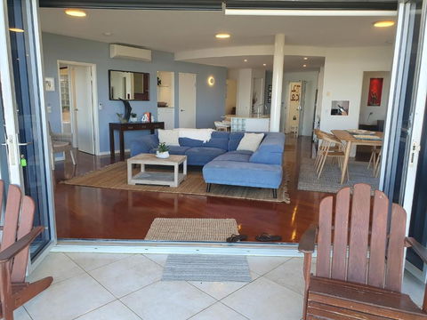 Sanbah-Surf, Views, Beach - Brisbane Tourism 1