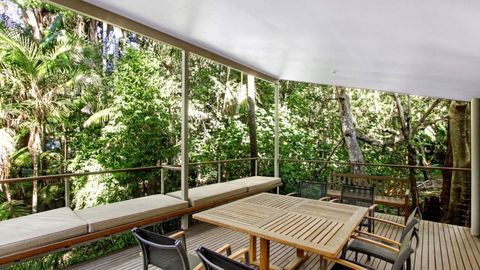 Sand & Sea - Pearl Beach With Pool - Tourism Brisbane 3