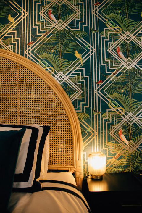 Rooms Of Renown - The Enterprise Suite - Brisbane Tourism 1