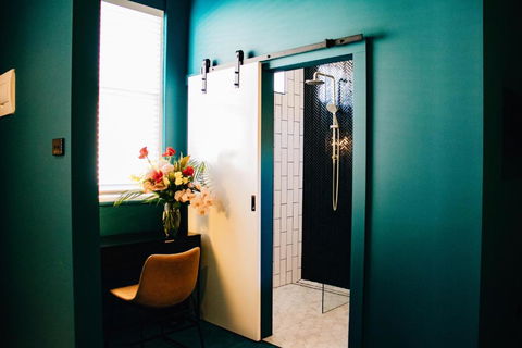 Rooms Of Renown - The Enterprise Suite - Brisbane Tourism 3