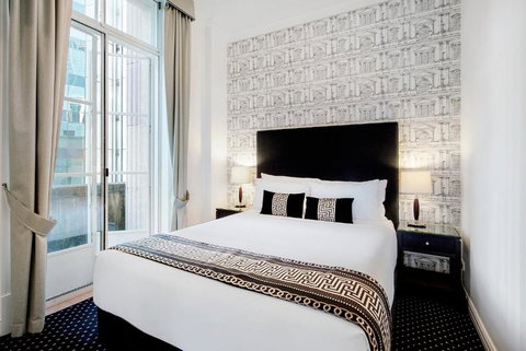 Rothbury Hotel - Tourism Brisbane 1