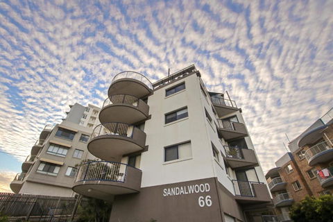 Sandalwood Unit 1 66 Lower Gay Tce - Tourism Brisbane 0