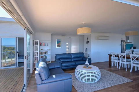 Sandbar Beach House - Tourism Brisbane 2