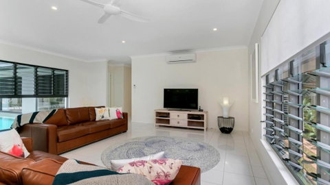 Sandcastles - Palm Cove - Tourism Brisbane 3