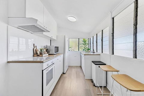 Sandown Beachside Cottage - Brisbane Tourism 2