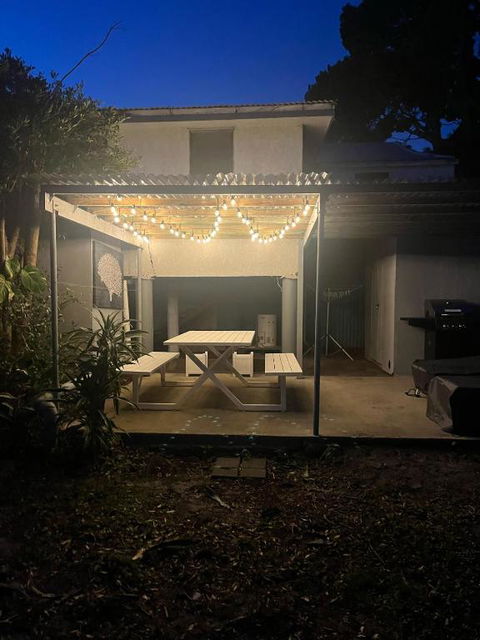 Sandown Beachside Cottage - Brisbane Tourism 0