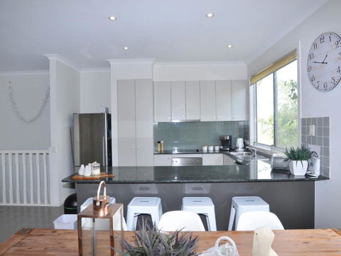 Sandpiper 3 - Close To Town And Beach - Tourism Brisbane 2
