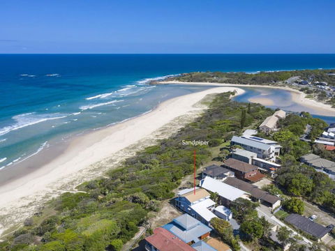 Sandpiper Beachfront House - Hastings Point - Tourism Brisbane 2