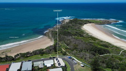 Sandrift Two - Oceanstays - Brisbane Tourism 3