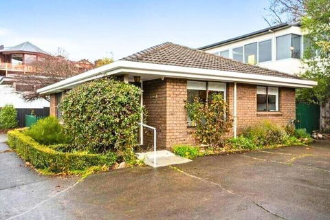 Sandy Bay Cozy Cottage Close To CBD - Brisbane 4u 2