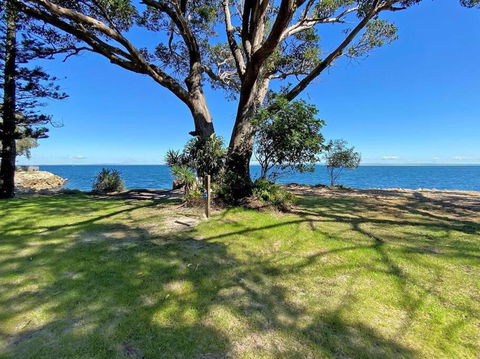 SANDY SHORES - Tourism Brisbane 3