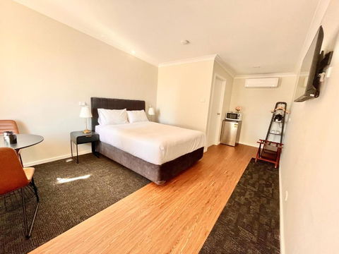 Seven Inn - Tourism Brisbane 0