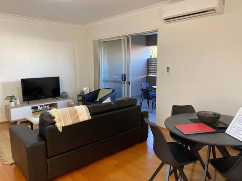 Smart Modern Close City/Airport WIFI/Park/Netflix - Tourism Brisbane 3