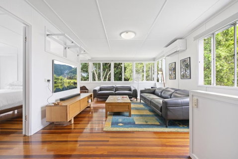 Spacious Family Home With Garden In Quiet Suburb - Brisbane Tourism 0