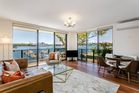 STG38 - Stunning Waterfront Apartment - Drummoyne - Tourism Brisbane 0