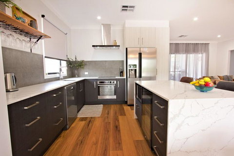 The Clyde Barossa Valley - Tourism Brisbane 3