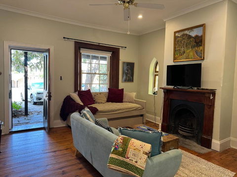 The Garden Cottage - Tourism Brisbane 0