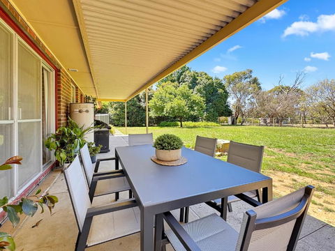 The Glenalvie - Sprawling Serenity In Adelaide Hills - Tourism Brisbane 1
