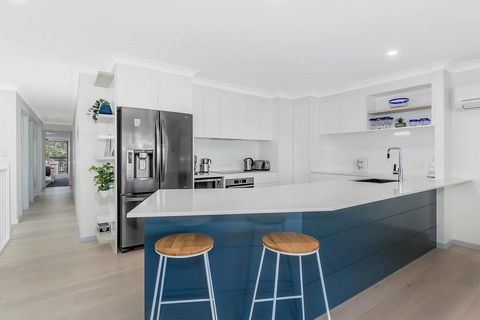 Beachside Bliss - Tourism Brisbane 1