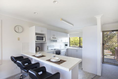 Beachside Getaway - Tourism Brisbane 1