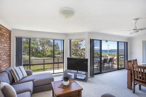 Beachside Getaway - Tourism Brisbane 2