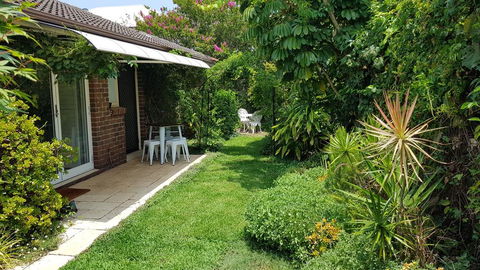 Beachside Villa Ettalong Beach - Brisbane Tourism 3