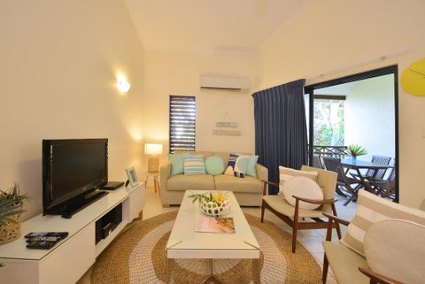Beachstyle - Brisbane Tourism 1