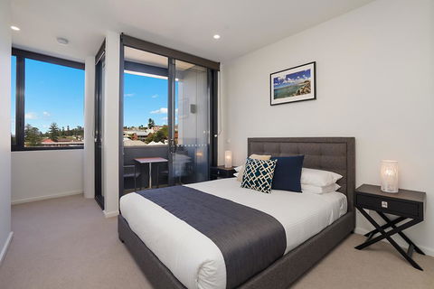 Beau Monde Apartments Newcastle - The Herald - Tourism Brisbane 0