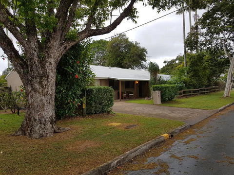 Beerwah House - Tourism Brisbane 0