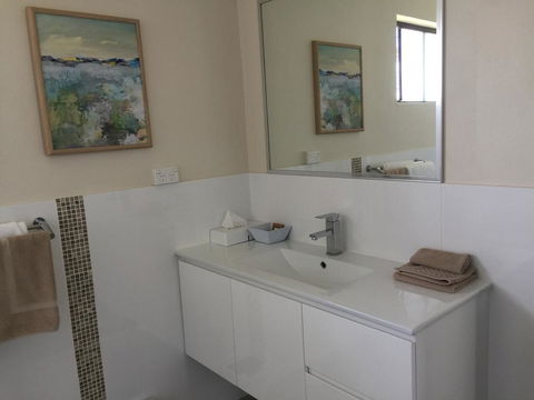 Bega Village Motor Inn - Tourism Brisbane 3