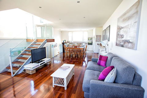 BELLA CASA - Brisbane Tourism 1