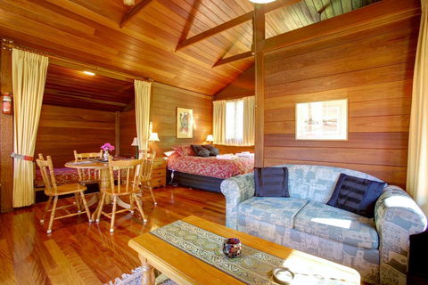 Bellingen Koompartoo Retreat - Tourism Brisbane 0