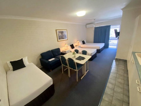 Benson Court Motel - Brisbane Tourism 1